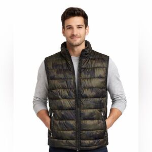Zara Camouflage Puffer Vest